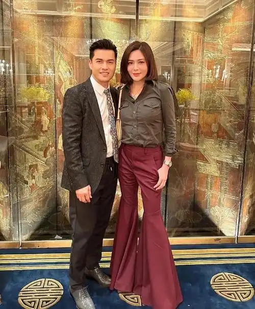 【彩奇分享】简介:疯了!吕良伟和关之琳是不是吃了长生不老药