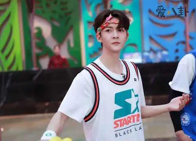 刘些宁管栎主演的迟到的初恋即将开机制作团队让人意外