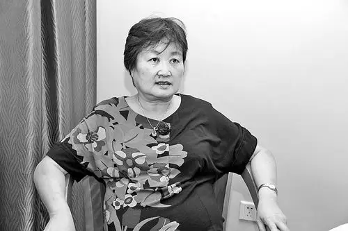 原冀鲁豫军分区司令员杨得志的女儿杨秋华也是将军后代合唱团