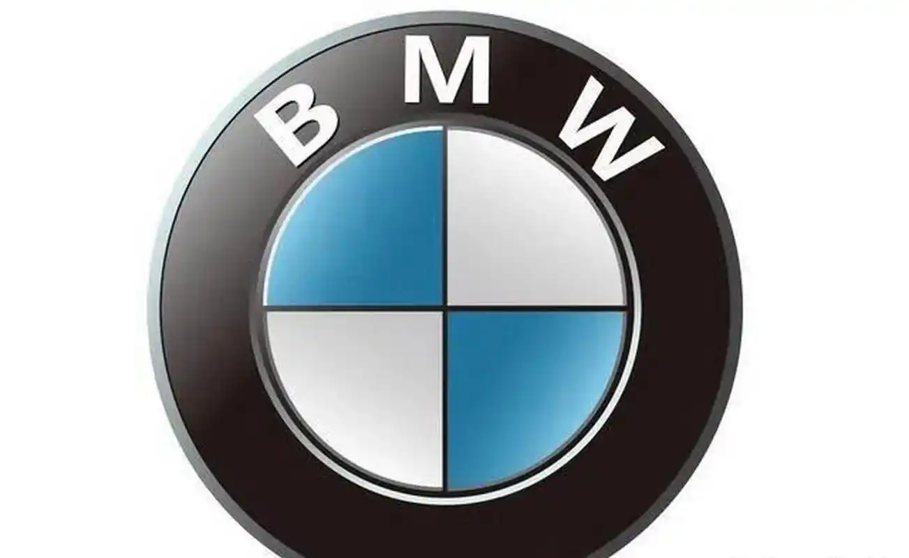第十名:宝马宝马车标中蓝白相间的方格设计受到宝马总部巴伐利亚州