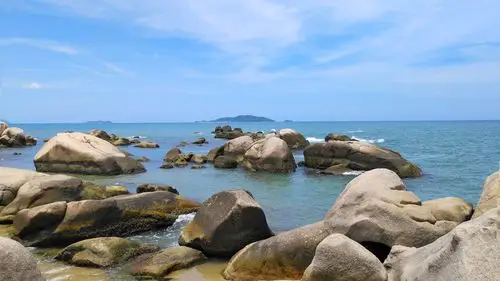 阳光沙滩,碧海蓝天!云创优秀员工相约北纬18°的大美三亚!