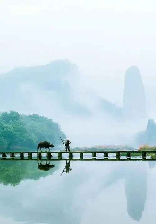 这个被cctv翻牌的仙气小城有多绝?人间仙境无疑了