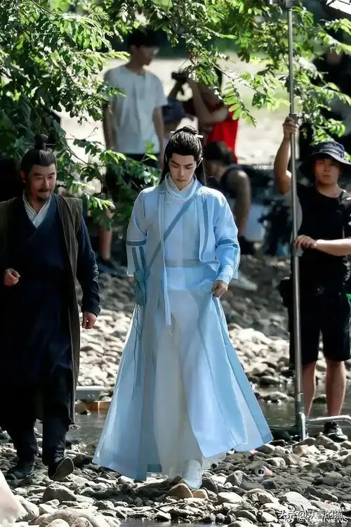 时影的全身照哦!仙气飘飘大神官#玉骨遥 #肖战 #肖战玉骨遥 - 抖音