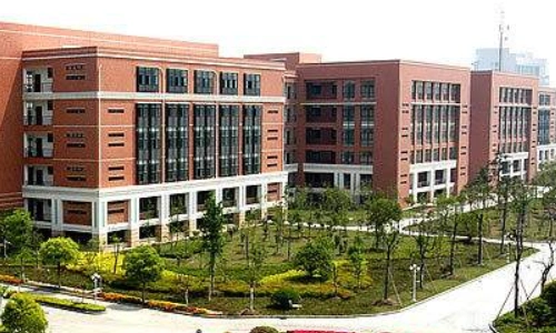 黔南布依族苗族自治州贵定师范学校学费