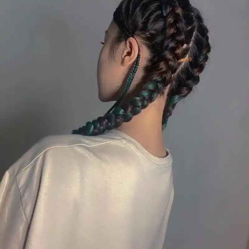 拳击辫/地垄沟/非洲辫/女生脏辫.#拳击辫 #女生脏辫 #非 - 抖音