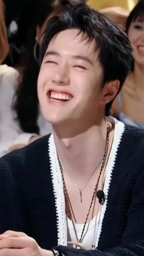 王一博小表情好可爱