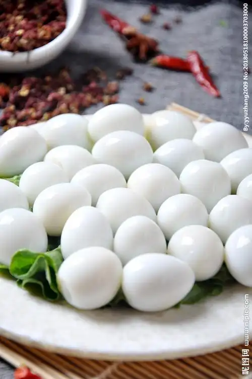 鹌鹑蛋摄影图__传统美食_餐饮美食_摄影图库_昵图网nipic.com