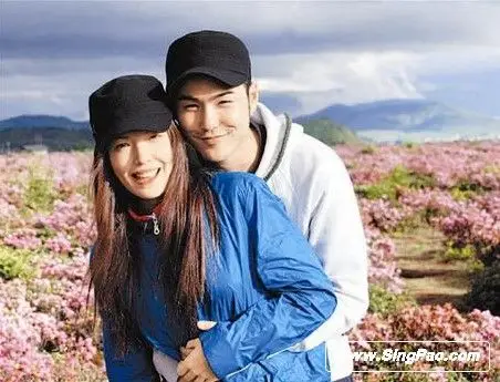 阮经天频遇桃色新闻 安抚正牌女友甜蜜游丽江(图)