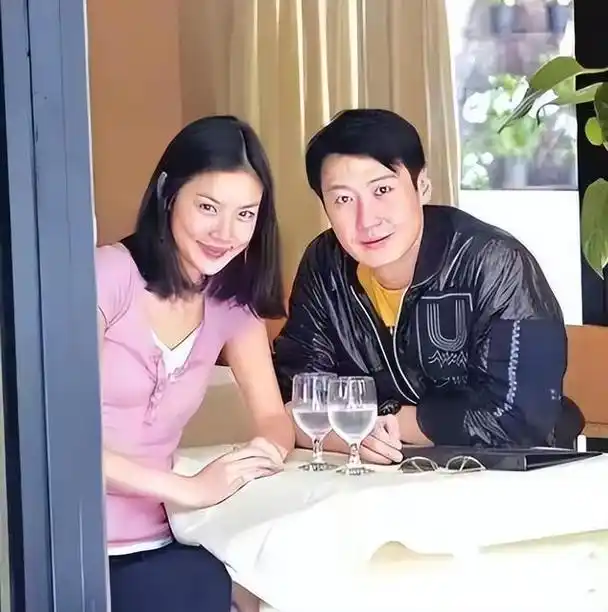 "天王发妻"乐基儿:让黎明甘愿砸7.5亿,床照成二人离婚导火索