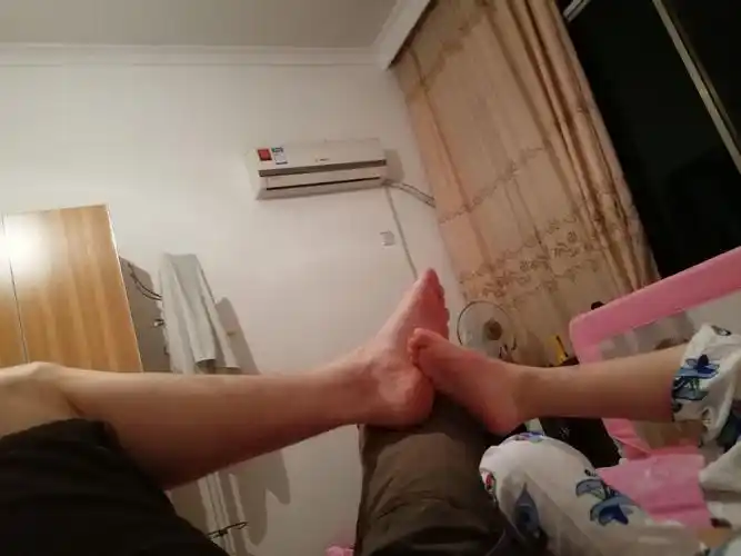 我和爸爸比脚丫