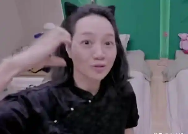 《浪姐》成女明星素颜聚集地,姐姐们放飞自我后,网友:我平衡了