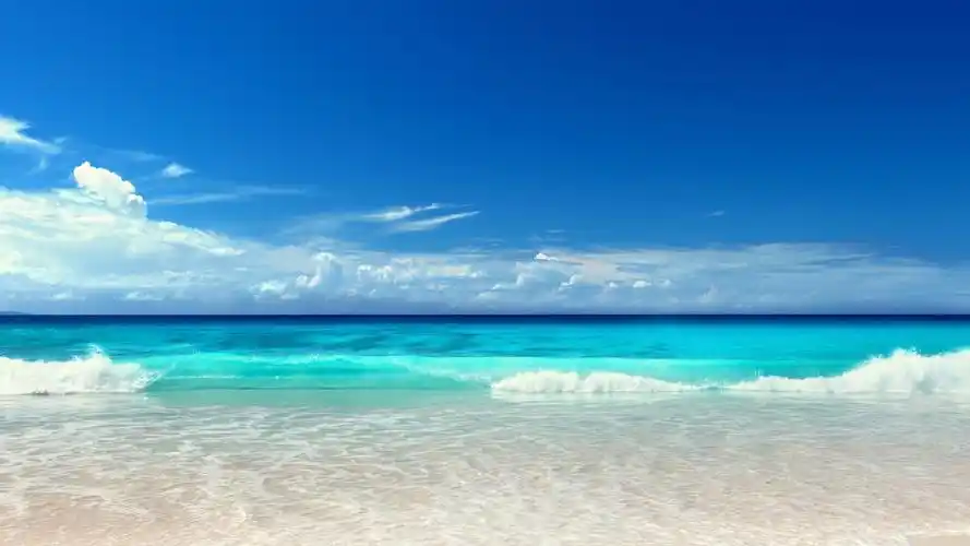 阳光 大海 海景 沙滩 蓝色大海4k风景壁纸_4k风景图片高清壁纸_墨鱼