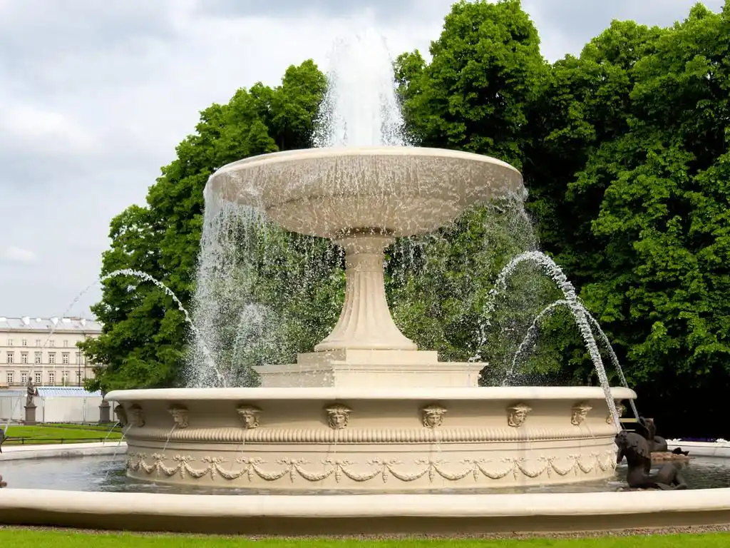 美丽漂亮的喷泉,美丽漂亮的喷泉