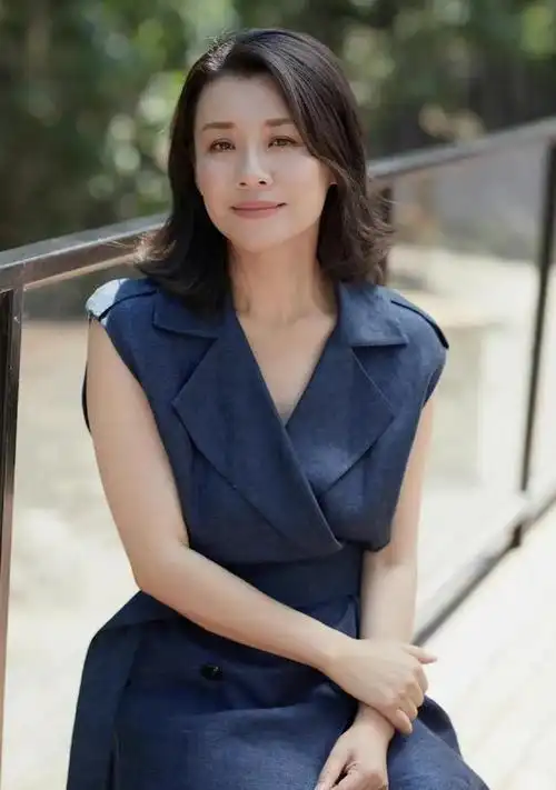 演员刘琳相亲嫁摄影师丈夫在家带孩子如今她还好吗