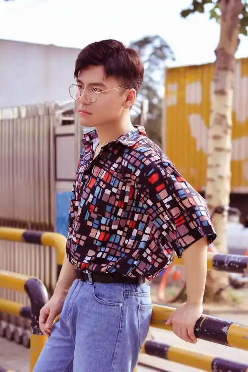 小曲儿房间号:770716 演唱曲目《剑心》