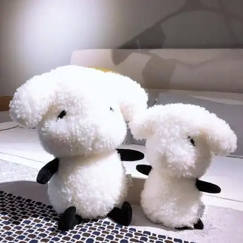 易烊千玺同款抱枕一只羊手绘风易只羊偶像毛绒玩偶公仔礼物65厘米