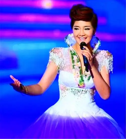 天下最美女中音降央卓玛的歌总是最能打动人!