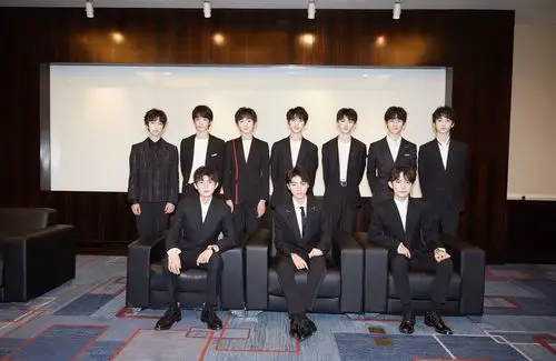 原创tf家族音乐会官宣,时代少年团全员参与,还有tfboys!