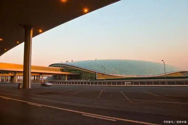 天津机场周边免费停车,天津国际机场停车场收费标准是多少