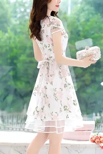 蕾丝连衣裙女夏季新款法式气质显瘦中长款超仙小个子收腰网纱裙子