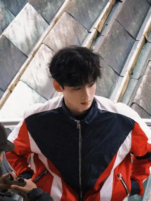 白敬亭桑延##难哄站内预约破百万