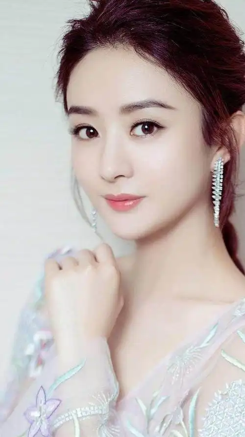 赵丽颖美图新曝光:漂亮死了赶快收了.