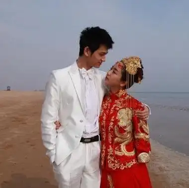 又一演员现身说法直播比拍戏挣钱!马可为儿子庆生,妻子穿搭抢眼