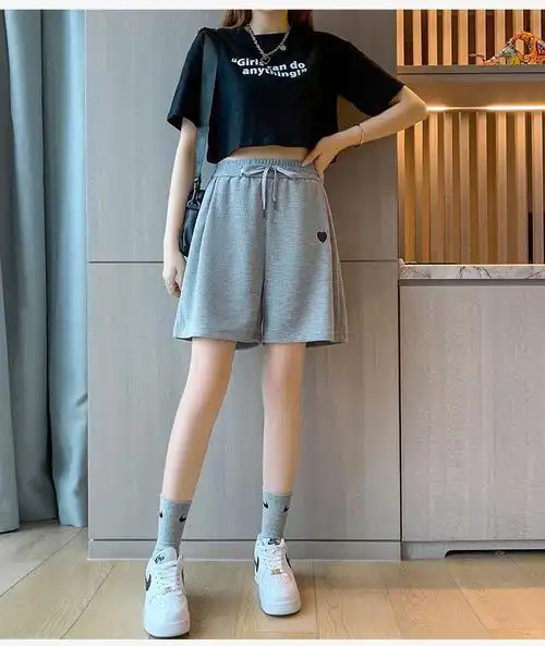 华夫格运动短裤女夏季薄款2023年新款宽松大码高腰绣花五分休闲裤