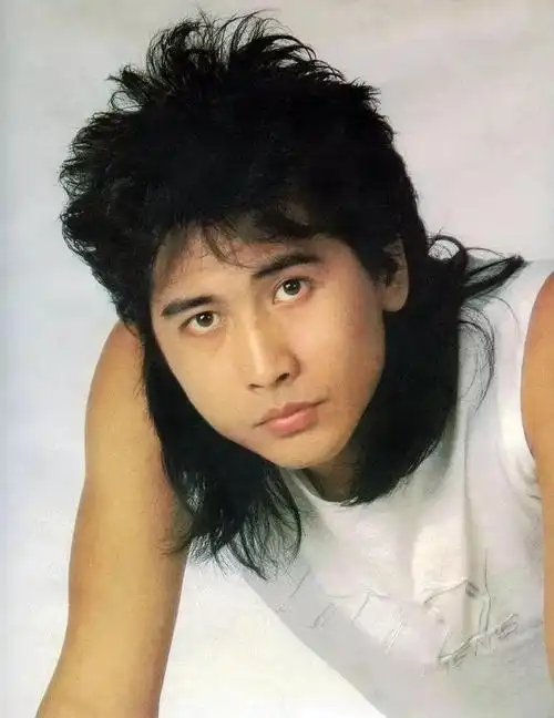 香港有四大天王台湾也有四大天王周华健为何被称为天王杀手