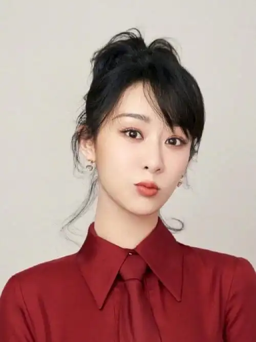 杨紫整容项目曝光?