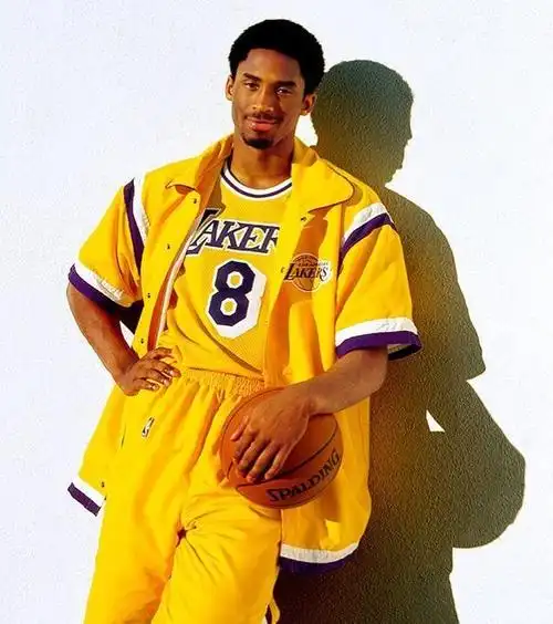 科比40岁生日快乐8张年轻时的盛世美颜第一次发现老科这么帅