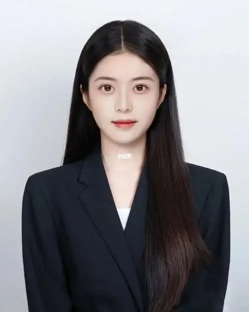 利落,简洁现在工作不好找,简历也要做的漂亮哦#ps证件照  #韩国证件照