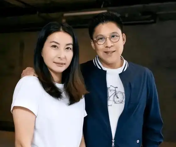 梁洛施健身热情高涨,霍启刚郭晶晶甜蜜庆祝结婚11周年_生活_照片_留言