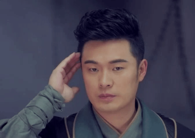 好尴尬gif极品家丁gif林三gif演员gif电视剧gif表情包gif陈赫gif