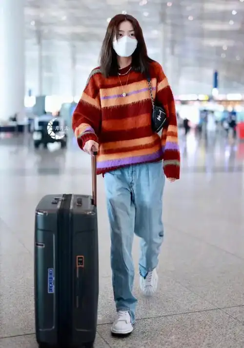 刘雯的冬季穿搭简约大方看不够