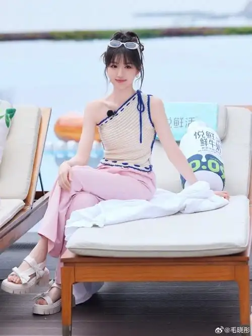 毛晓彤空气高马尾##毛晓彤空气刘海