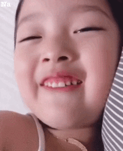 笑嘻嘻gif动图笑抽风的权律二表情包权律二gif动图表情