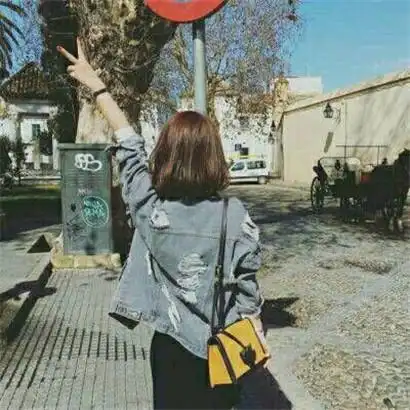 qq头像女生背影霸气最新做个平平淡淡的女生很好