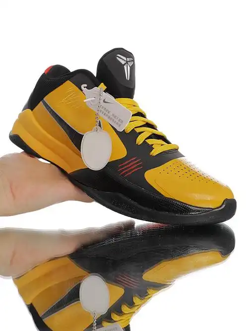 科比复刻系列球鞋(科比复刻系列球鞋图片)-第1张图片-原单渠道