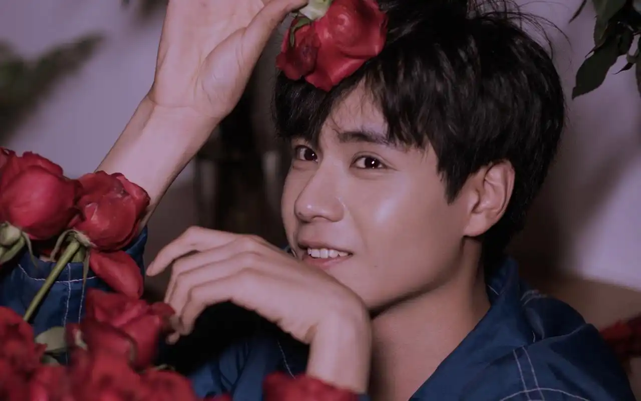 胡一天情人节帅气写真高清壁纸,大陆明星,情人节,帅气,帅哥明星,大陆