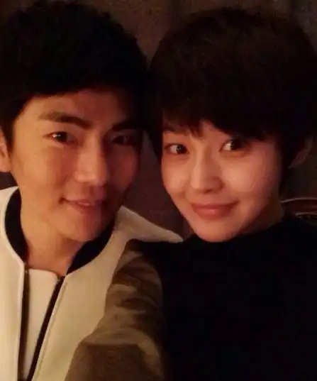 蒋欣交往10年前任男友叶祖新被爆新恋情,惊呆了
