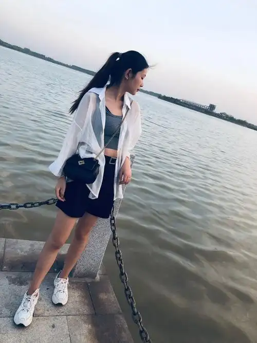 女生一米五八很矮吗? - 知乎