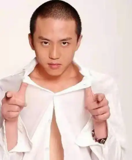 回顾邓超好男人的人设到底是真是假