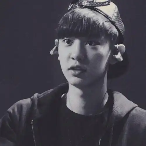 自调朴灿烈头像