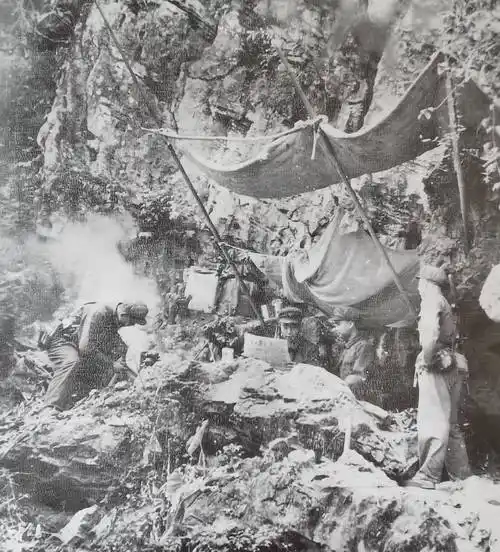 九张边境自卫反击战照片,杨得志古稀挂帅,缴获堆积成山的物资_作战