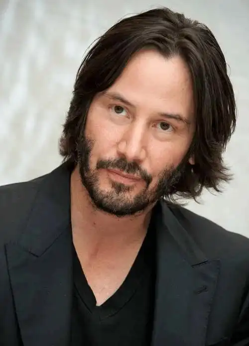 45岁王力宏太沧桑,留长发络腮胡放飞自我,网友:鲁滨逊漂流记