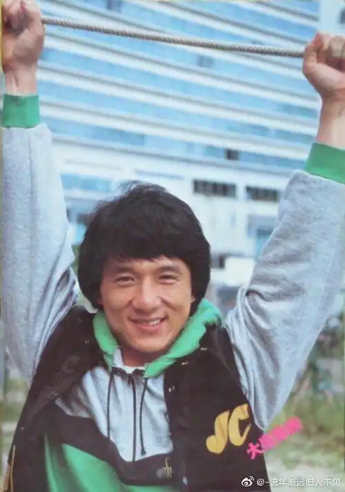 成龙jackie chan的图片