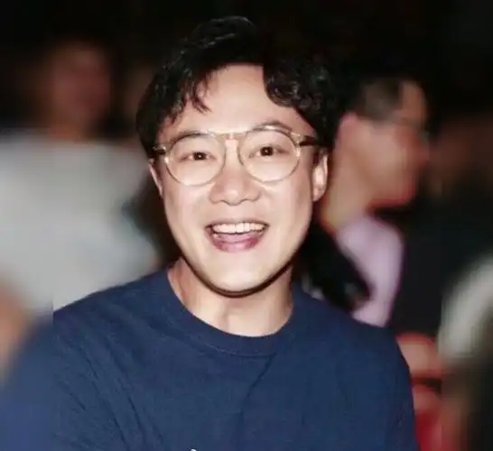 陈奕迅有哪些适合做头像的图片