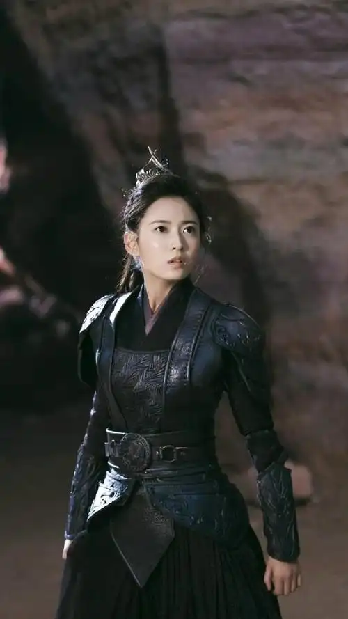 魅力女神陈钰琪,《香蜜沉沉烬如霜》中精彩演绎魔族公主鎏英