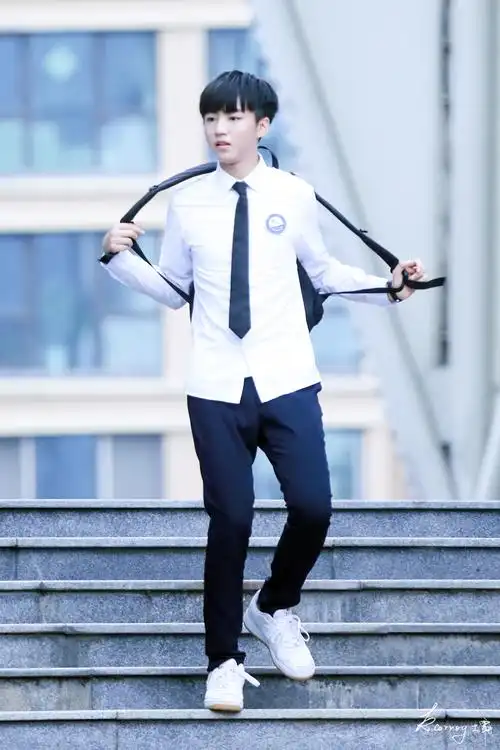 王俊凯160307超少年密码拍摄